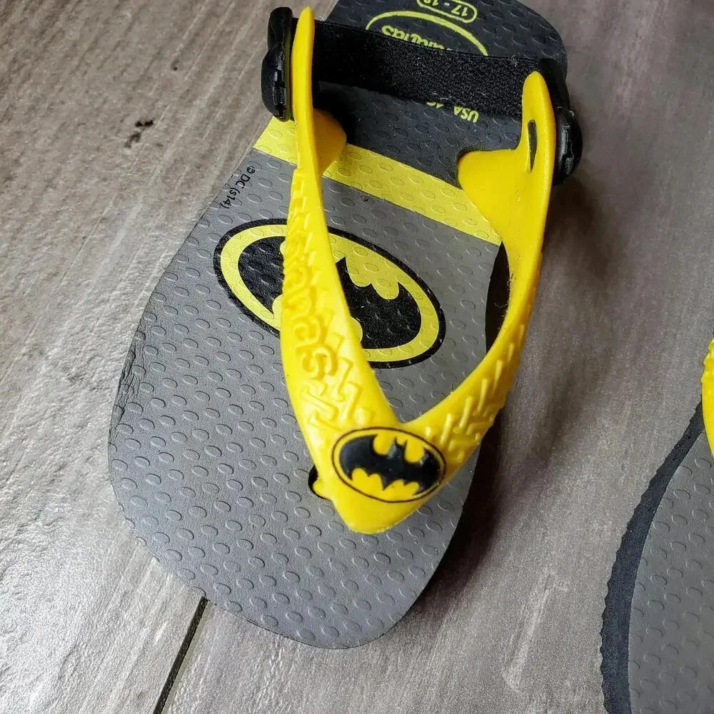 Havaianas Baby Heroes Yellow BATMAN Sandals Flip Flops Infact Size 17-18 4C NWOT